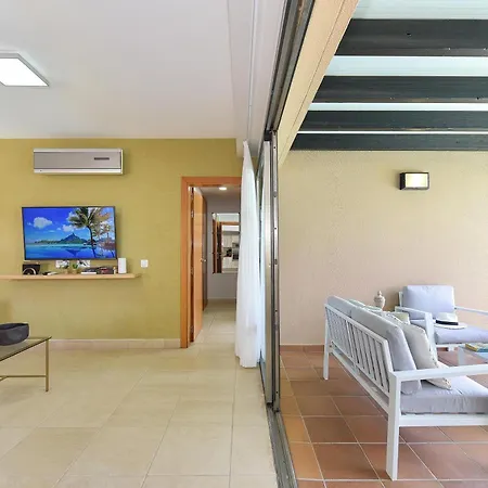 Salobre Golf Dos Luxury Retreat In Gran Canaria Private Outdoor Heatable Pool Bbq Facilities Shaded Outdoor Dining Area Salobre Golf, Villa Las Palmas de Gran Canaria